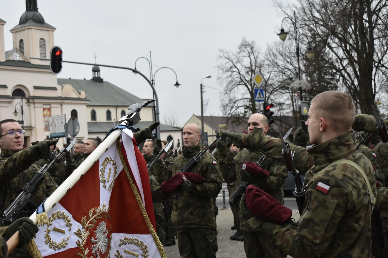 ostatnia-uroczysta-przysi-ga-wojskowa-w-tym-roku-25-brygada-kawalerii