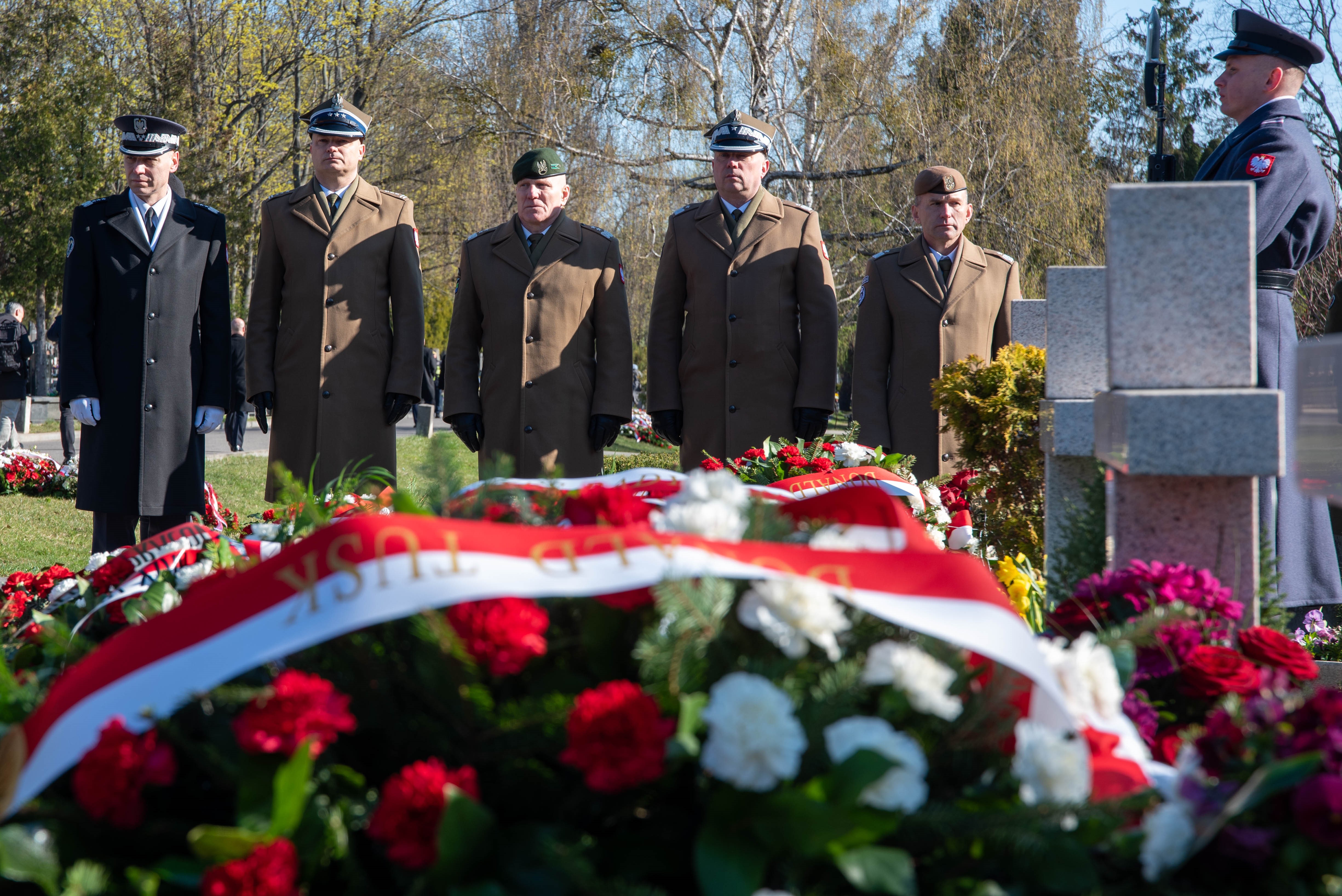 Pamięci ofiar katastrofy pod Smoleńskiem - WOJSKO POLSKIE